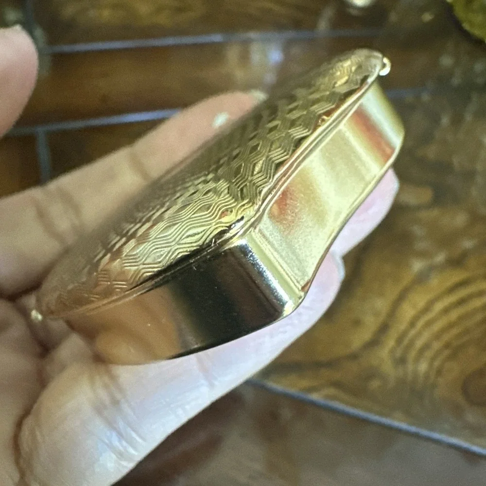 VTG Heart Compact Trinket Box 2.5 in Hinged Lid Texture Etched Design Gold Tone